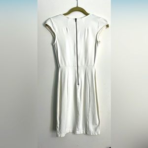 Lulu’s cream colored V neck dress- XS
